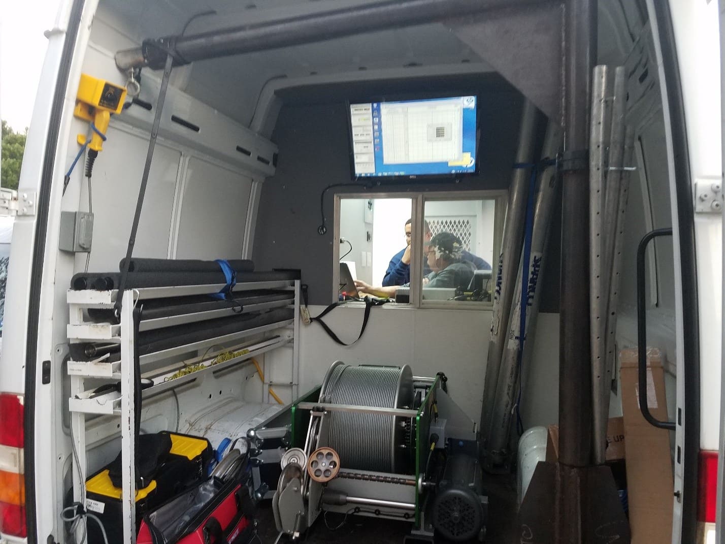 Karotazhnaya stanciya na baze Mercedes Sprinter